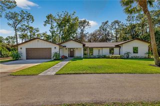 5100 Mahogany Ridge DR, Naples, FL 34119