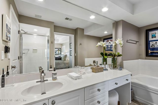 400 E BAY Street 1701, Jacksonville, FL 32202