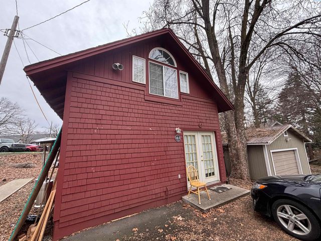 435 NE Howard Dr, Pullman, WA 99163