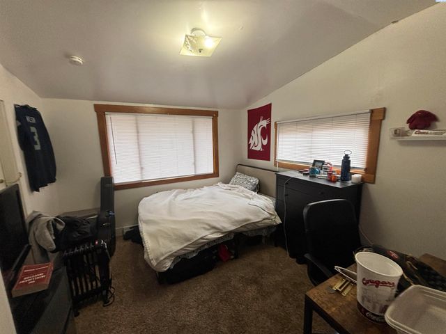 435 NE Howard Dr, Pullman, WA 99163