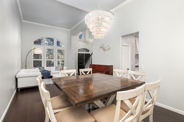 10340 N Sinclair Circle, Fresno, CA 93730