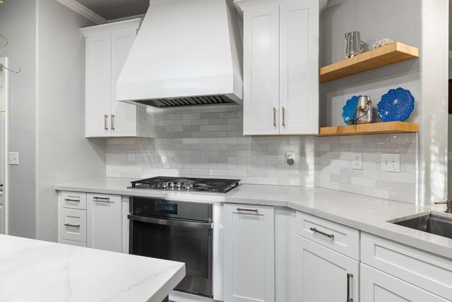 10340 N Sinclair Circle, Fresno, CA 93730