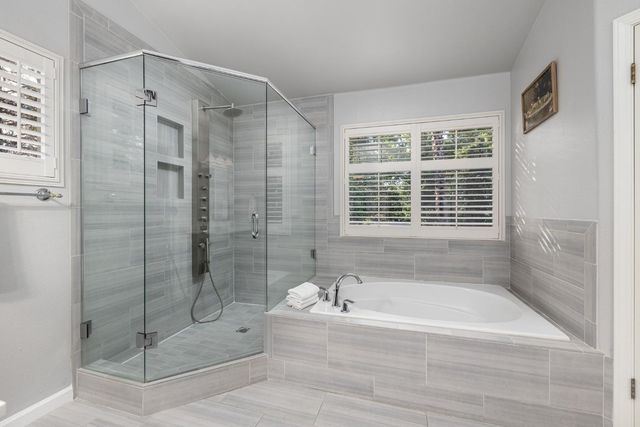 10340 N Sinclair Circle, Fresno, CA 93730