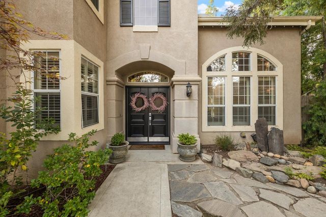 10340 N Sinclair Circle, Fresno, CA 93730