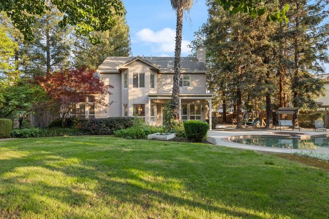 10340 N Sinclair Circle, Fresno, CA 93730