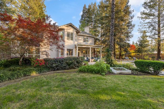 10340 N Sinclair Circle, Fresno, CA 93730