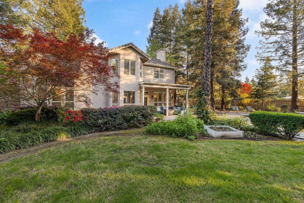 Image 66 of property listing at 10340 N Sinclair Circle, Fresno, CA 93730