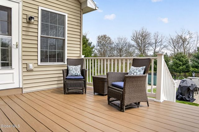 9 Backspin Drive, Mechanicville, NY 12118