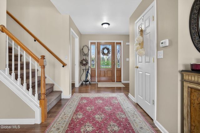 9 Backspin Drive, Mechanicville, NY 12118