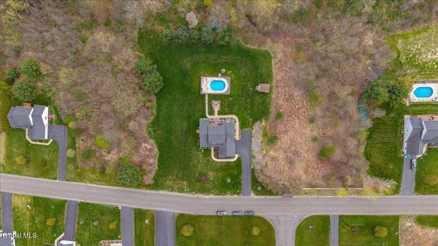 9 Backspin Drive, Mechanicville, NY 12118