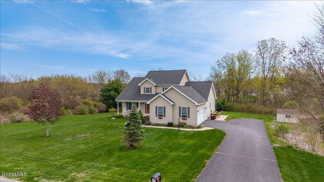 9 Backspin Drive, Mechanicville, NY 12118