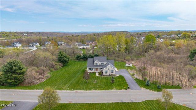 9 Backspin Drive, Mechanicville, NY 12118