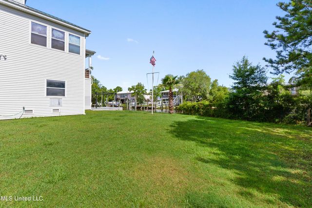 4020 Nineteenth Street, Bay Saint Louis, MS 39520
