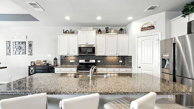 323 Limestone, New Braunfels, TX 78130