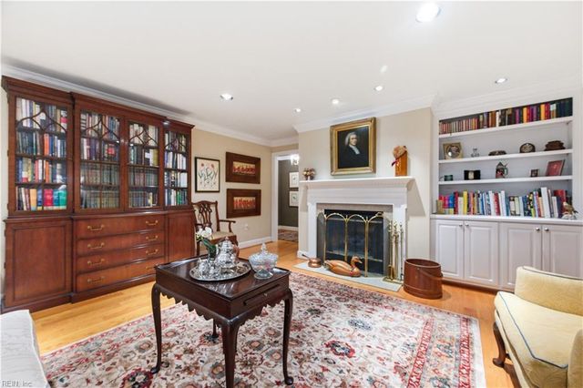 221 Woodmere Dr Unit B, Williamsburg, VA 23185