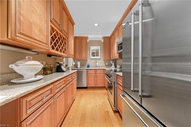 221 Woodmere Dr Unit B, Williamsburg, VA 23185