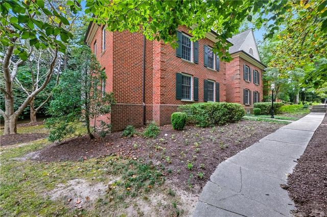 221 Woodmere Dr Unit B, Williamsburg, VA 23185