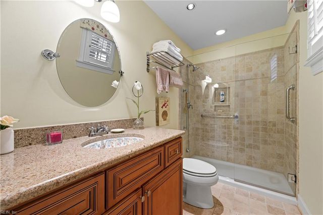 221 Woodmere Dr Unit B, Williamsburg, VA 23185