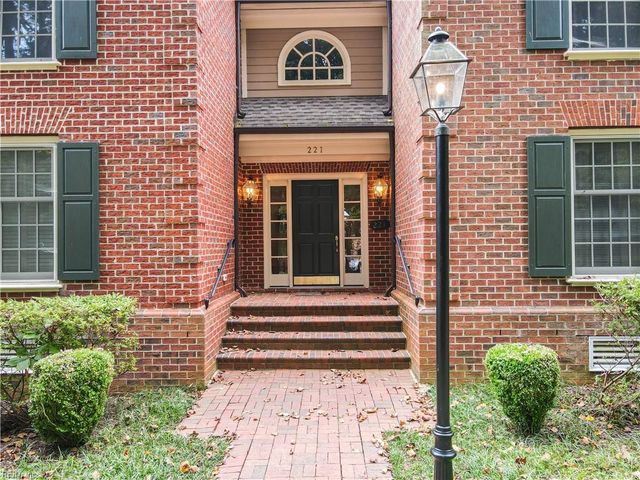 221 Woodmere Dr Unit B, Williamsburg, VA 23185