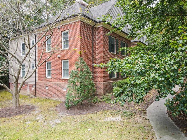 221 Woodmere Dr Unit B, Williamsburg, VA 23185