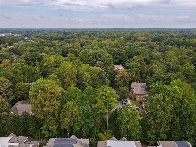 221 Woodmere Dr Unit B, Williamsburg, VA 23185