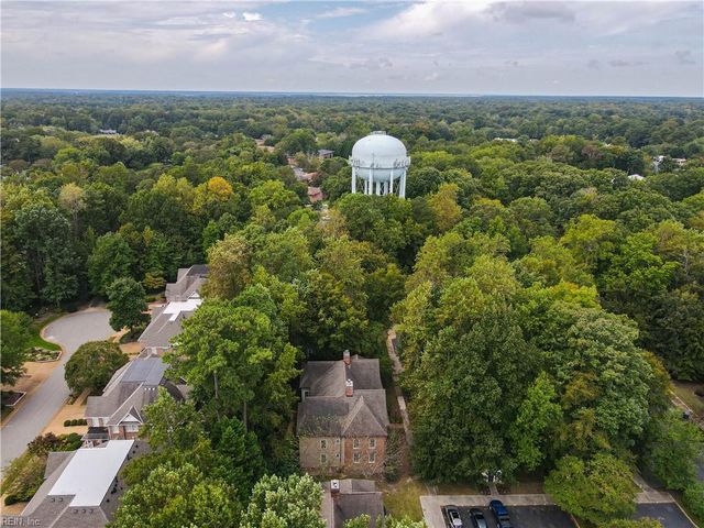 221 Woodmere Dr Unit B, Williamsburg, VA 23185