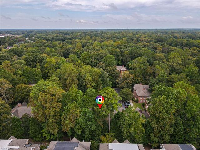 221 Woodmere Dr Unit B, Williamsburg, VA 23185