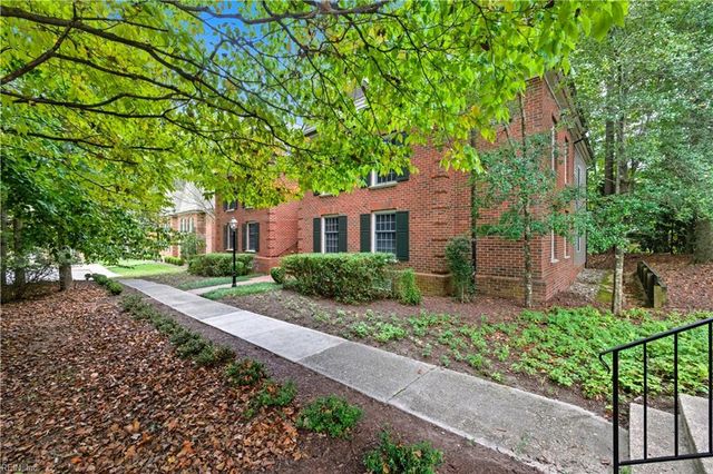 221 Woodmere Dr Unit B, Williamsburg, VA 23185