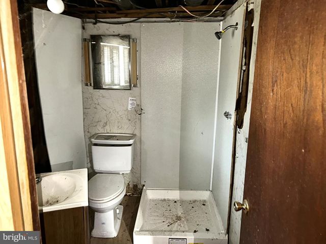 1218 N LONGWOOD ST, Baltimore, MD 21216