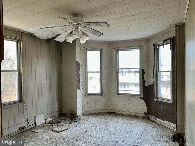 1218 N LONGWOOD ST, Baltimore, MD 21216