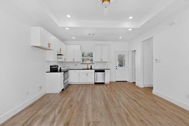 305 Garner Drive, Mabank, TX 75156