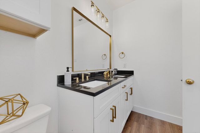 305 Garner Drive, Mabank, TX 75156