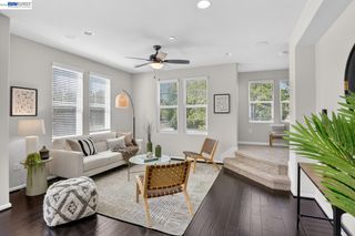 140 Selby Ln 8, Livermore, CA 94551