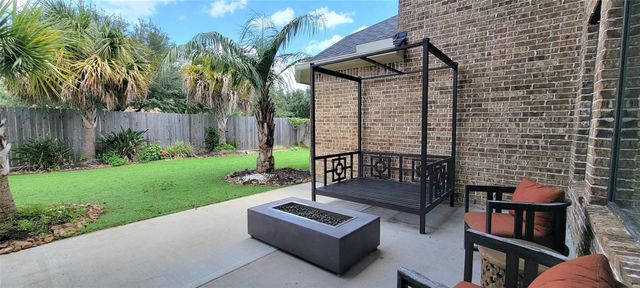 2498 Encino Avenue, League City, TX 77573