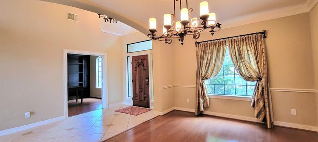 2498 Encino Avenue, League City, TX 77573