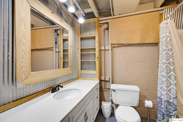 1705 N 49Th Street, Omaha, NE 68104