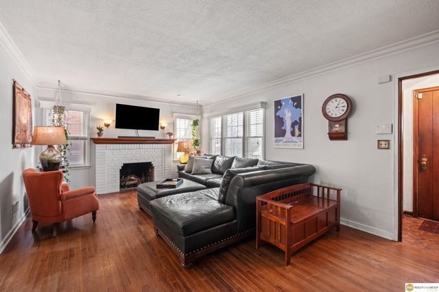 1705 N 49Th Street, Omaha, NE 68104