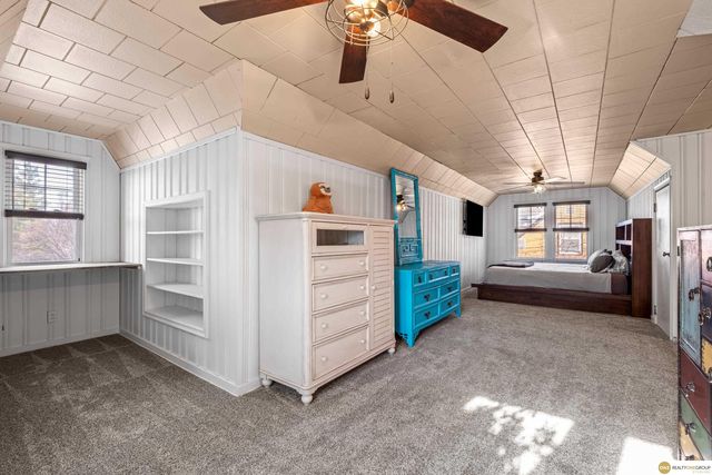 1705 N 49Th Street, Omaha, NE 68104