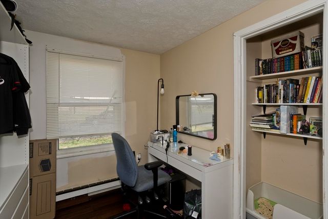 65 Hyde Ave, Springfield, MA 01107