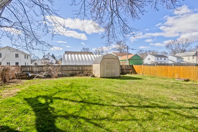 65 Hyde Ave, Springfield, MA 01107