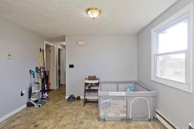 65 Hyde Ave, Springfield, MA 01107