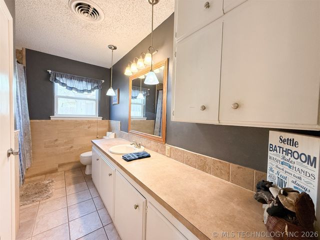 605 W Blair Avenue, Wilburton, OK 74578