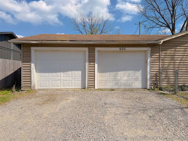 605 W Blair Avenue, Wilburton, OK 74578