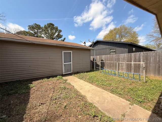 605 W Blair Avenue, Wilburton, OK 74578