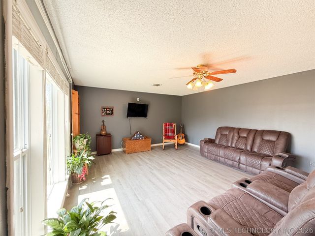 605 W Blair Avenue, Wilburton, OK 74578