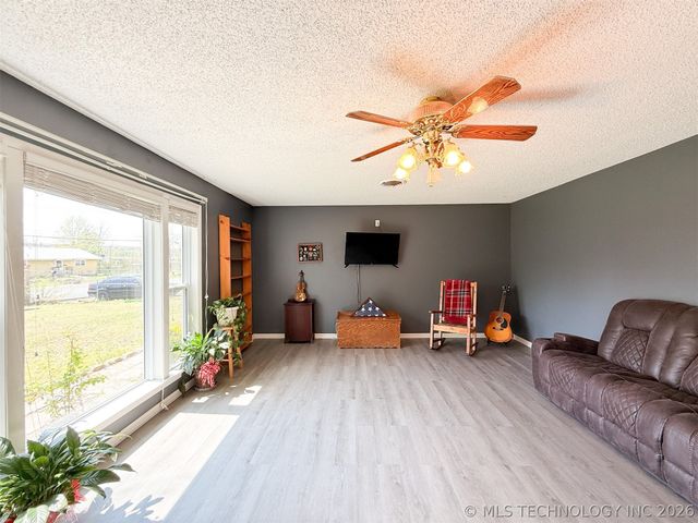 605 W Blair Avenue, Wilburton, OK 74578