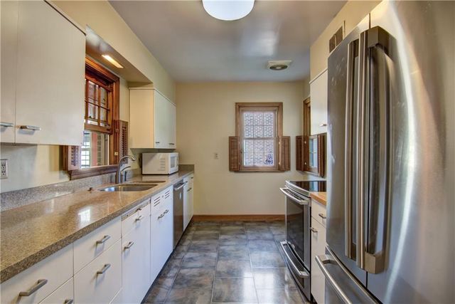 422 Roosevelt Avenue, Eau Claire, WI 54701