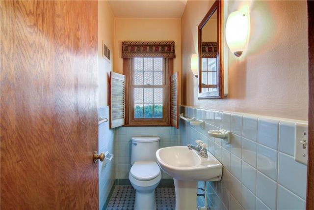 422 Roosevelt Avenue, Eau Claire, WI 54701