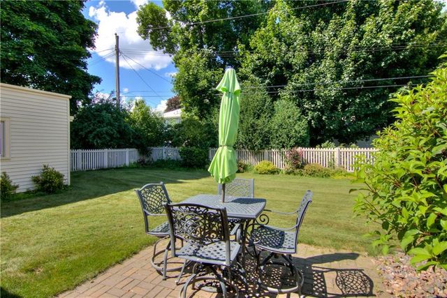 422 Roosevelt Avenue, Eau Claire, WI 54701