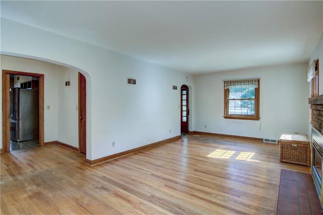 422 Roosevelt Avenue, Eau Claire, WI 54701